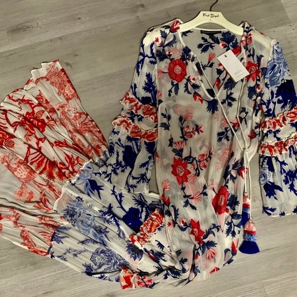 Hemant & Nandita Daria Long Dress. - Picture 4 of 9